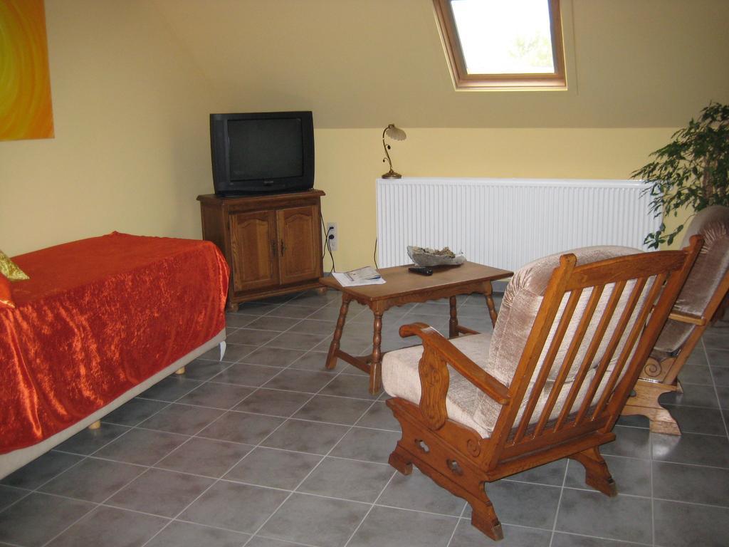 B&B Het Uilennest Bocholt Habitación foto